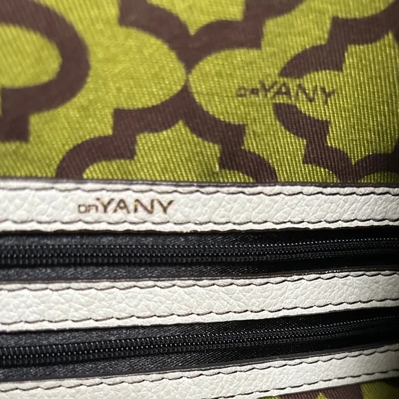 OrYANY Angelique Hobo Leather Slouch bag with contrast trim and tassel bag charm - Picture 9 of 12